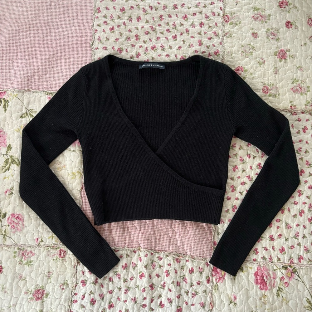 Brandy Melville/John Galt Katie Ribbed Long Sleeve Crop Top